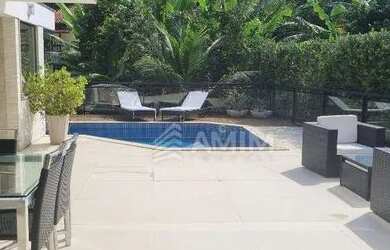 Imagem 7: Casa com 6 Quartos à Venda, 443 m² por R$ 3.500.000 - Itaipu - Niterói/RJ