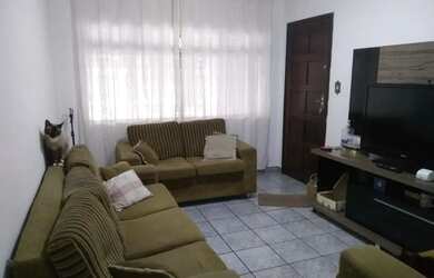 Imagem: A casa possui 2 Dormitórios, 1 Banheiro, 4 Vagas na garagem