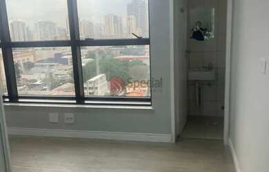 Imagem: O depósito possui 1 Vaga na garagem, 32m² de Área e está