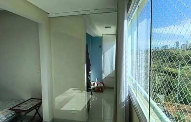 Imagem: O apartamento possui 2 Dormitórios, 2 Banheiros, 2 Vagas na