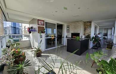 Imagem: O apartamento possui 3 Dormitórios, 3 Banheiros, 3 Vagas na