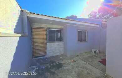 Imagem: A casa possui 2 Dormitórios, 1 Banheiro, 57m² de Área e