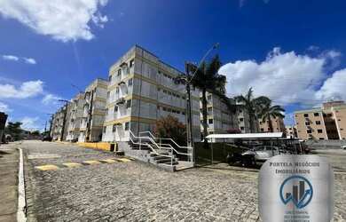 Imagem: O apartamento possui 3 Dormitórios, 1 Banheiro, 1 Vaga na garagem