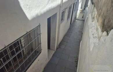 Imagem: A casa possui 1 Dormitório, 1 Banheiro, 60m² de Área e está