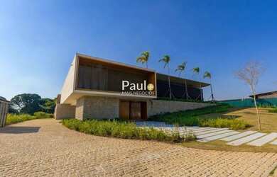 Imagem: A casa em condomínio possui 5 Dormitórios, 5 Banheiros, 5