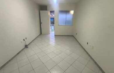 Imagem 14: Casa com 2 quartos, vaga de garagem, em Granja dos Cavaleiros - Macaé - RJ