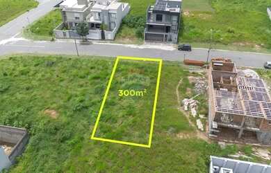 Imagem: O terreno possui 300m² de Área, Imóvel novo e está localizado