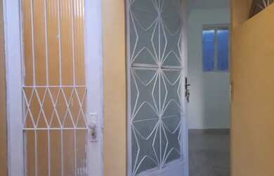 Imagem: A casa possui 1 Dormitório, 1 Banheiro, 24m² de Área e está