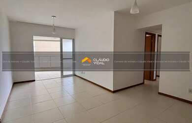 Imagem: O apartamento possui 3 Dormitórios, 1 Banheiro, 2 Vagas na