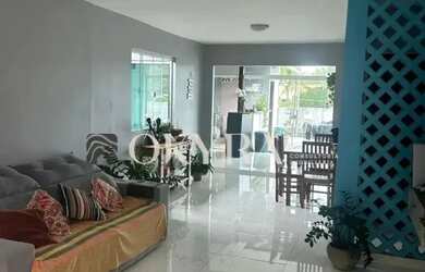 Imagem: A casa em condomínio possui 2 Dormitórios, 2 Banheiros, 2