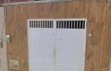 Imagem: A casa possui 2 Dormitórios, 1 Vaga na garagem e está localizado