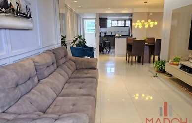 Imagem: O apartamento possui 3 Dormitórios, 4 Banheiros, 2 Vagas na