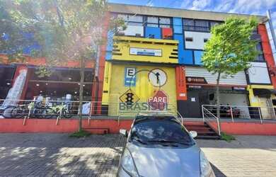 Imagem: O depósito possui 1 Vaga na garagem, 108m² de Área e está