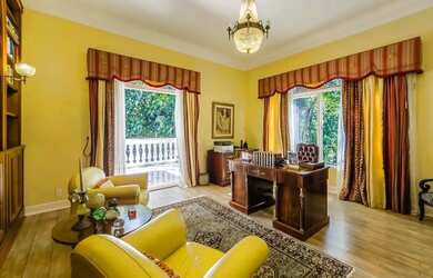 Imagem 11: Mansão Luxuosa com Vista Deslumbrante para o Mar em Condomínio Exclusivo