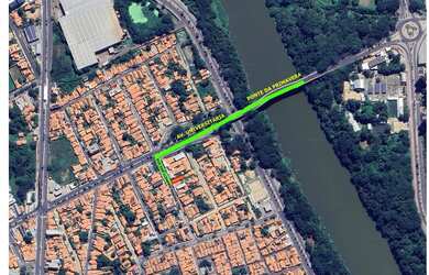 Imagem: O terreno possui 300m² de Área e está localizado em Centro