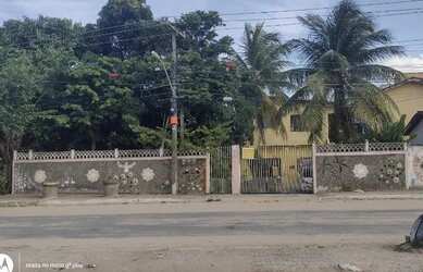 Imagem: A casa possui 2 Dormitórios, 1 Banheiro, 3 Vagas na garagem