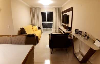 Imagem: O apartamento possui 3 Dormitórios, 1 Banheiro, 2 Vagas na