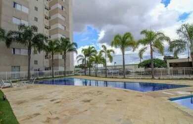 Imagem: O apartamento possui 3 Dormitórios, 1 Banheiro, 1 Vaga na garagem