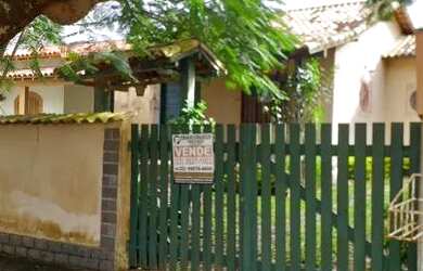 Imagem: A casa possui 2 Dormitórios, 2 Banheiros e 360m² de Área