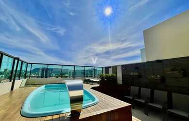 Imagem: O apartamento na cobertura possui 3 Dormitórios, 3 Banheiros