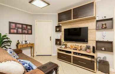 Imagem: O apartamento possui 3 Dormitórios, 1 Banheiro, 1 Vaga na garagem