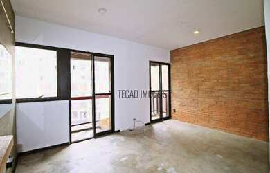 Imagem: O apartamento possui 1 Dormitório, 1 Banheiro, 1 Vaga na garagem