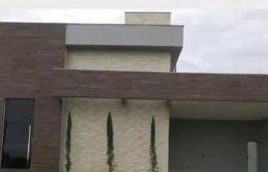 Imagem: A casa em condomínio possui 3 Dormitórios, 4 Banheiros, 4