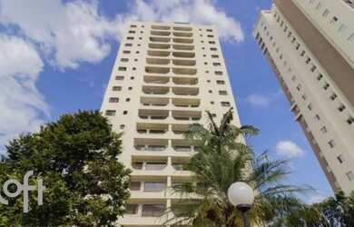 Imagem: O apartamento possui 4 Dormitórios, 4 Banheiros, 3 Vagas na