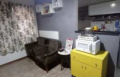 Imagem: O apartamento possui 2 Dormitórios, 1 Banheiro, 1 Vaga na garagem