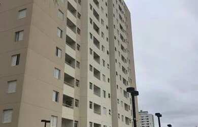 Imagem: O apartamento possui 3 Dormitórios, 1 Banheiro, 2 Vagas na