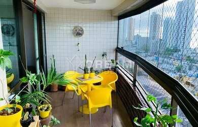 Imagem: O apartamento possui 3 Dormitórios, 3 Banheiros, 2 Vagas na