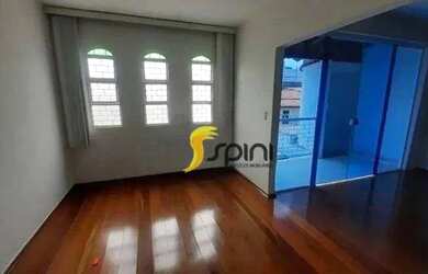 Imagem: A casa possui 3 Dormitórios, 2 Banheiros, 180m² de Área