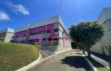 Imagem: O depósito possui 725m² de Área e está localizado em Centro