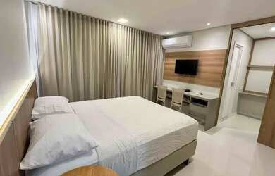 Imagem: O apartamento possui 1 Dormitório, 1 Banheiro, 1 Vaga na garagem