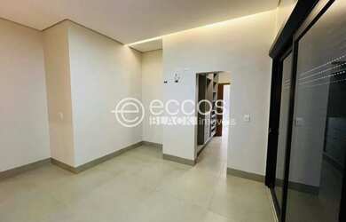 Imagem 9: Casa em condomínio para aluguel, 3 quartos, 3 suítes, 5 vagas, Jardim...