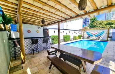 Imagem 2: Temporada em Ponta Negra. Acomodam 30 pessoas, 3 Vagas na garageme5 Dormitórios