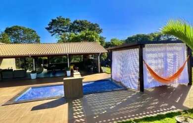 Imagem: A fazenda possui 250m² de Área e está localizado em César