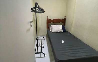 Imagem 6: VAGA FEMININA - QUARTO DE DEPENDÊNCIA NA URCA