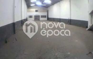 Imagem: O depósito possui 4 Vagas na garagem, 600m² de Área e está