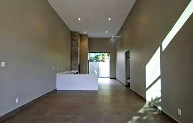 Imagem: A casa em condomínio à venda possui 3 Dormitórios, 4 Banheiros