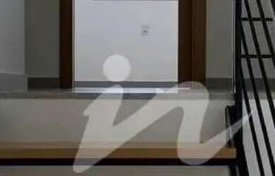 Imagem: A casa possui 3 Dormitórios, 2 Banheiros, 4 Vagas na garagem