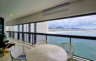 Imagem: O apartamento possui 3 Dormitórios, 4 Banheiros, 2 Vagas na