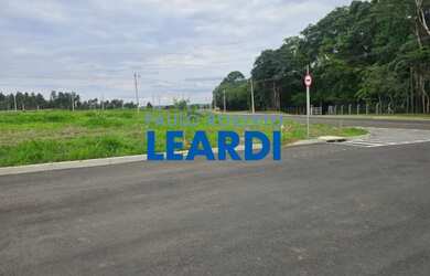 Imagem: O terreno possui 160m² de Área e está localizado em Reserva