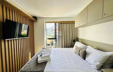 Imagem: O studio possui 1 Dormitório, 1 Banheiro, 1 Vaga na garagem