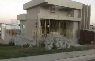 Imagem: A casa em condomínio possui 4 Dormitórios, 3 Banheiros, 2