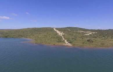 Imagem: O terreno possui 1.000m² de Área e está localizado em Centro