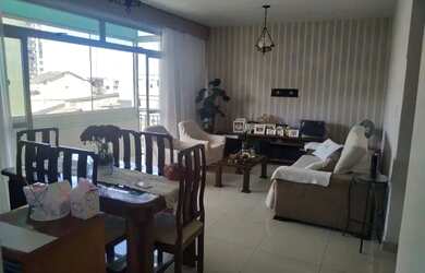 Imagem: O apartamento possui 4 Dormitórios, 3 Banheiros e 1 Vaga na