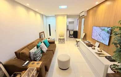 Imagem: O apartamento possui 1 Dormitório, 1 Banheiro, 1 Vaga na garagem