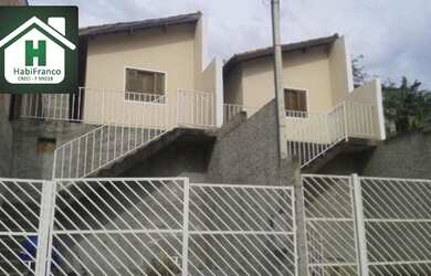 Imagem: A casa possui 2 Dormitórios, 1 Banheiro, 1 Vaga na garagem