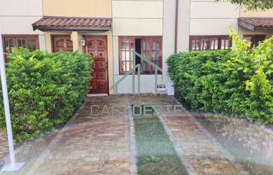 Imagem: A casa em condomínio possui 2 Dormitórios, 2 Banheiros, 1